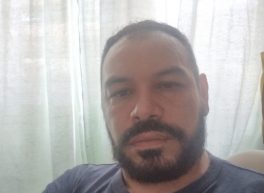 Javier, 48 años, Hombre