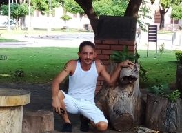 Leonardo Becerra Medina, 40 años, Hombre